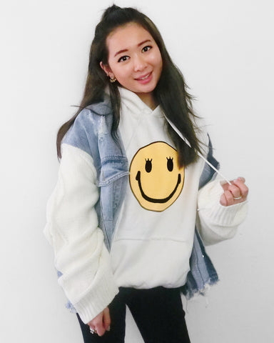 Smiley Face with Lashes Hoodie - White | STYLEITNRY