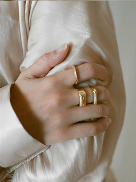 Simple Forms Signet Shape Ring