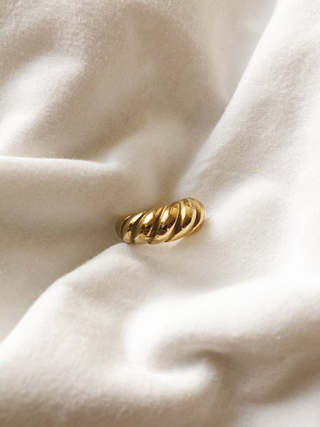 The Croissant Ring